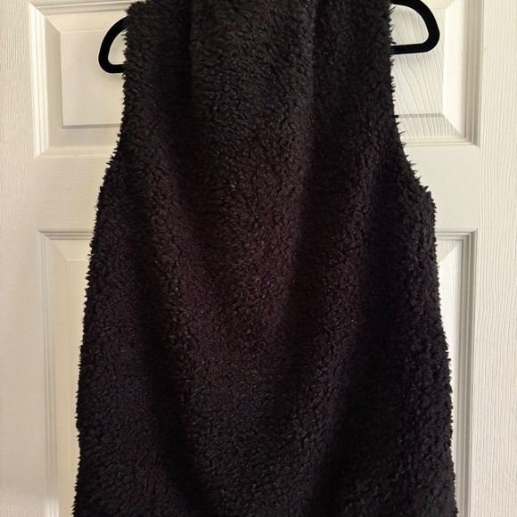 Wilfred Chatou Vest - Picture 3 of 3